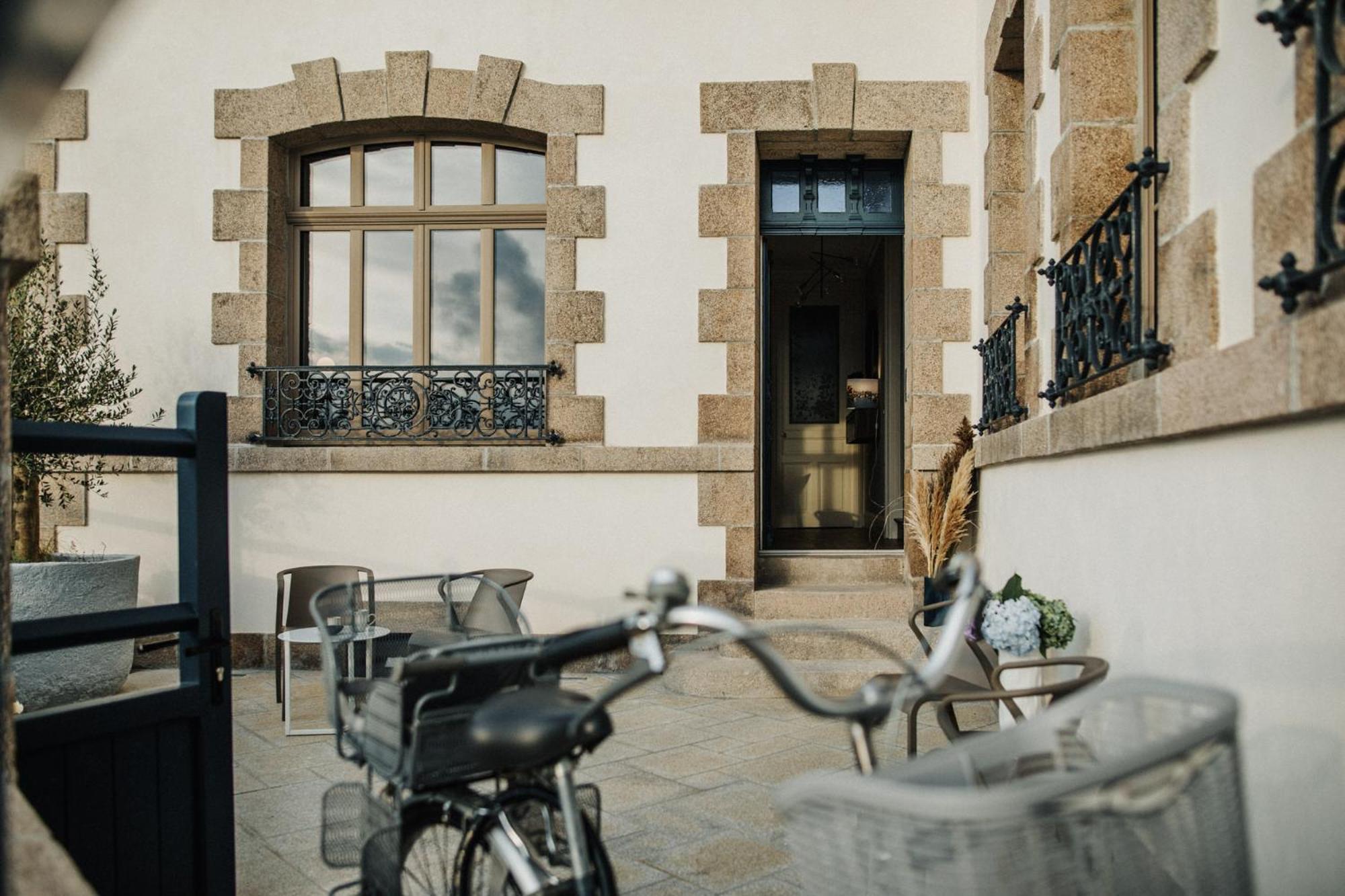 Le Mora Hotes Barfleur Exterior photo