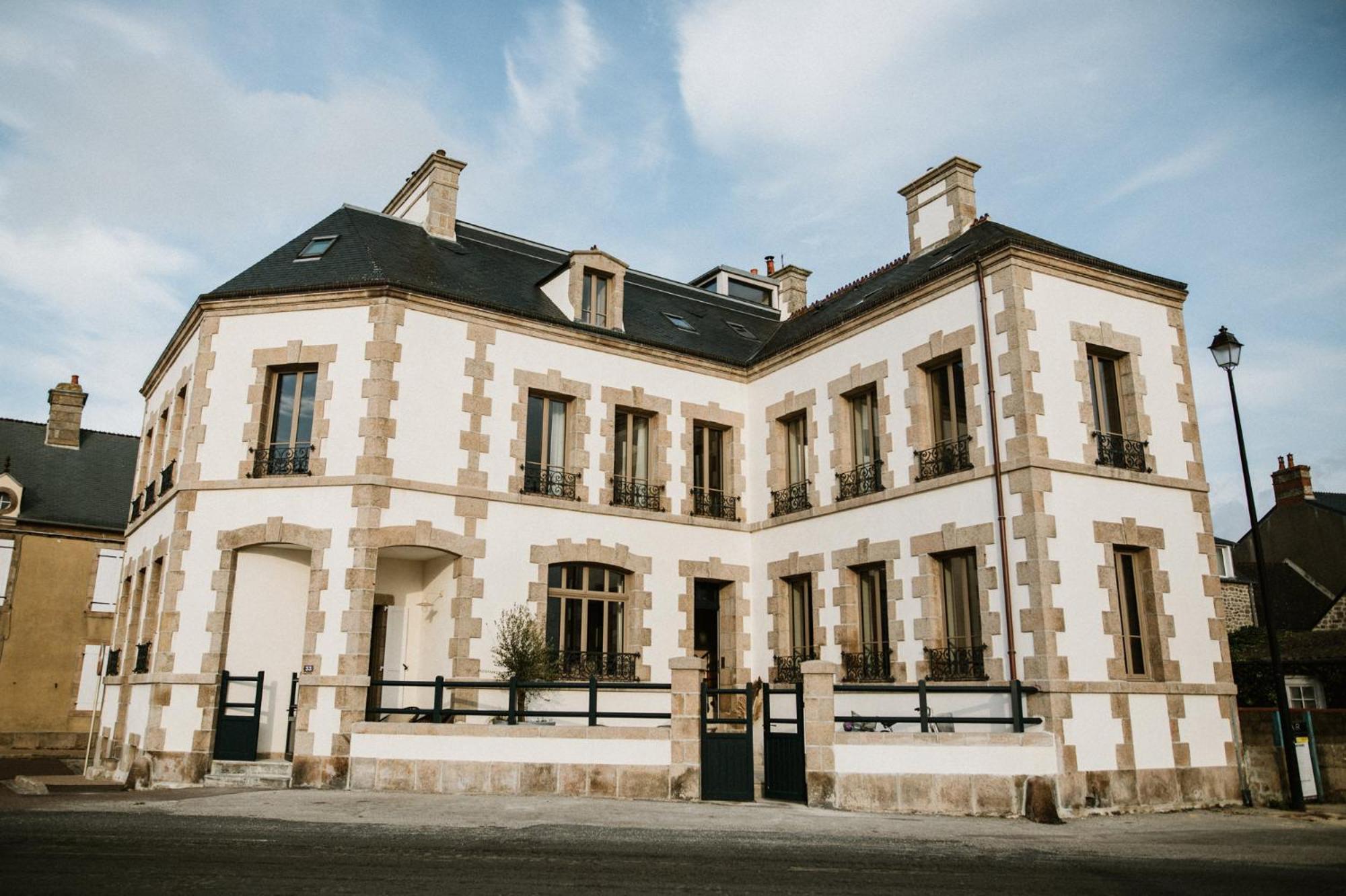 Le Mora Hotes Barfleur Exterior photo